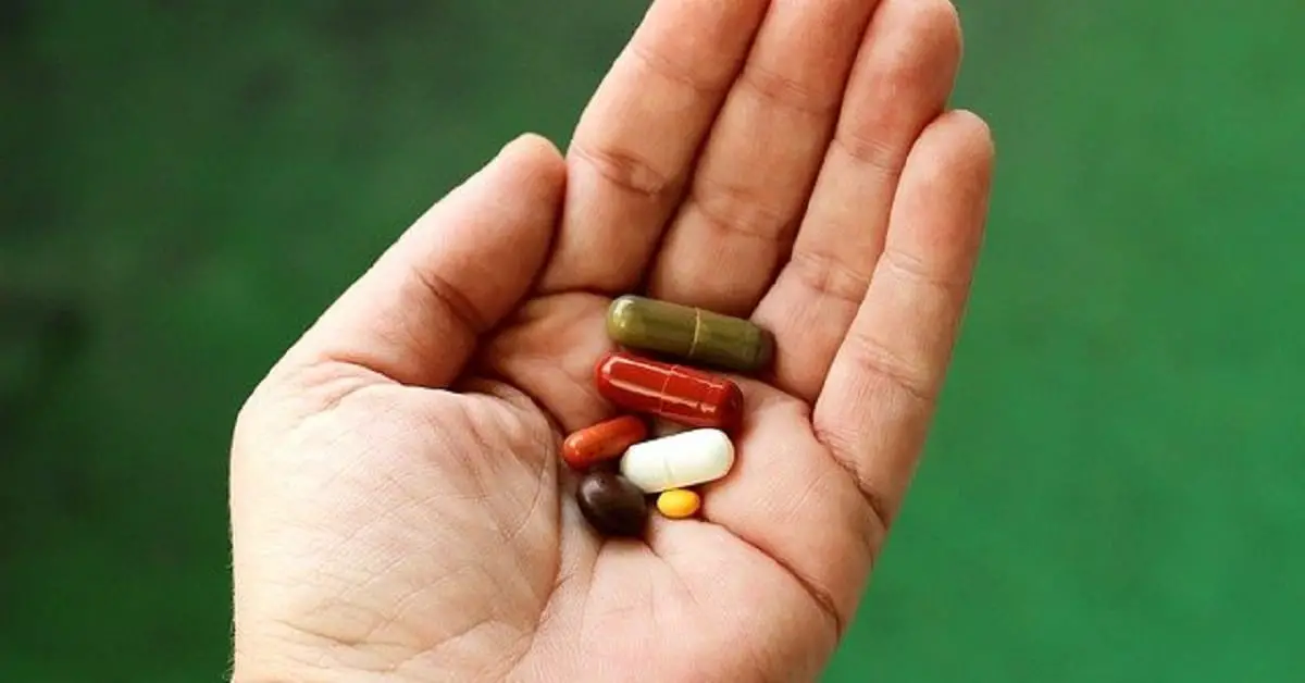 vitamin B12, folate and cancer risk